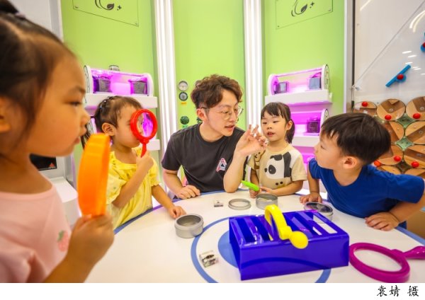 五八策略 上海新教师中硕士占比超半数，500名海归投身教育：周末师资招聘等你来